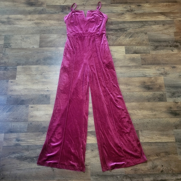 Blencot Women's Pink Sleeveless Velvet Wide Leg Overall Jumpsuit Size Small - Picture 2 of 10